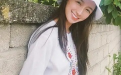 腿张大点我就可以吃到扇贝了图片